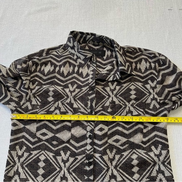 Kardashian Kollection Shirt Sheer Button Roll Tab Sleeve Animal Print Size XS - Picture 3 of 9